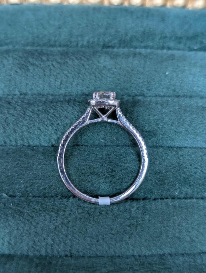 0.62 CT.T.W. Round-cut Cushion Framed Diamond Engagement Ring in 14k White Gold