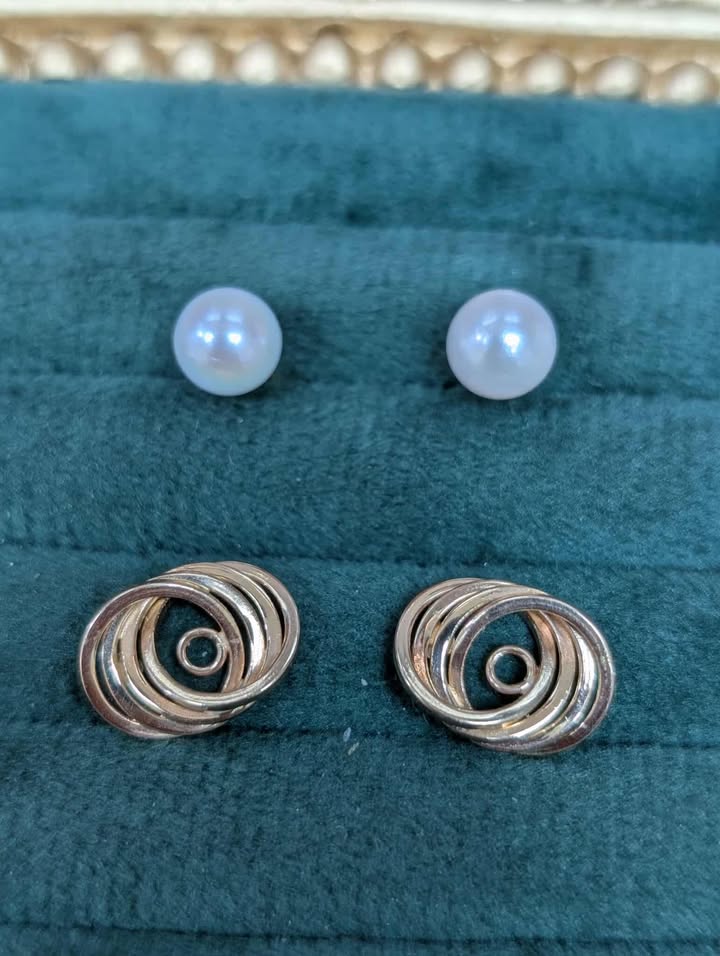 Pearl Stud with 14K Yellow Gold Jacket