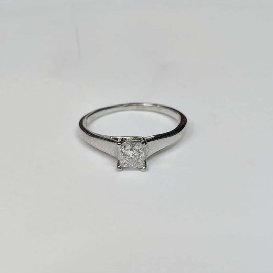 0.46CT Princess-cut Solitaire Diamond Engagement Ring in 14k White Gold