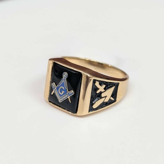 Onyx Masonic Ring in 14k Yellow Gold