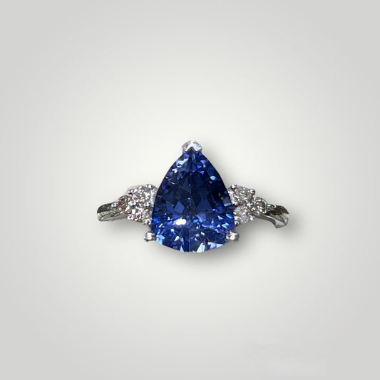 Trilliant Tanzanite Ring - Q&T Jewelry