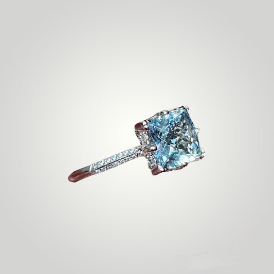 Aquamarine with Diamond Band Ring - Q&T Jewelry