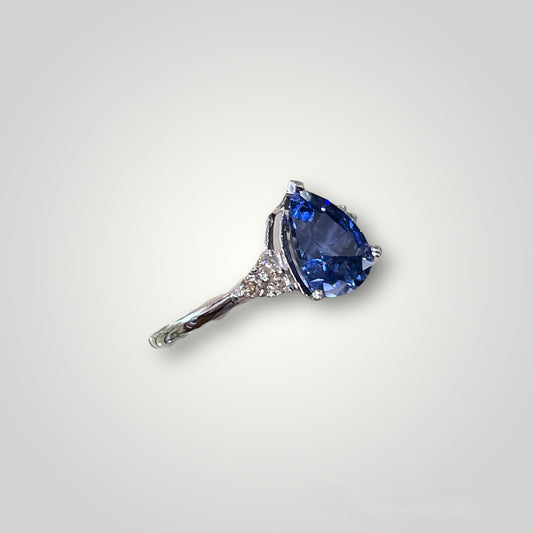 Trilliant Tanzanite Ring - Q&T Jewelry