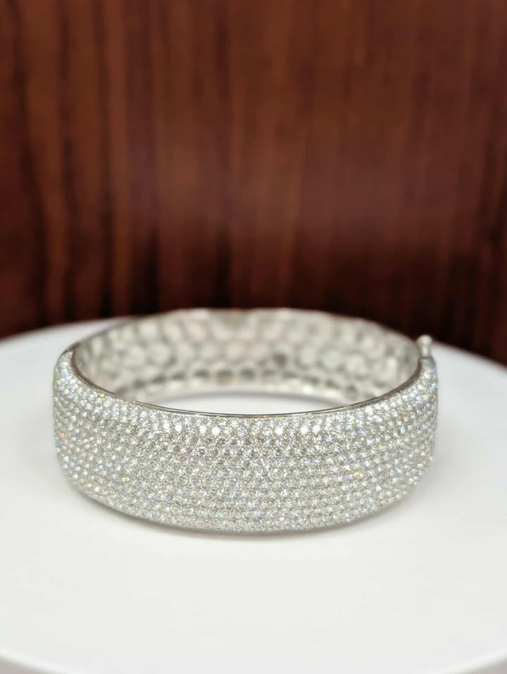 Bangles/Bracelets