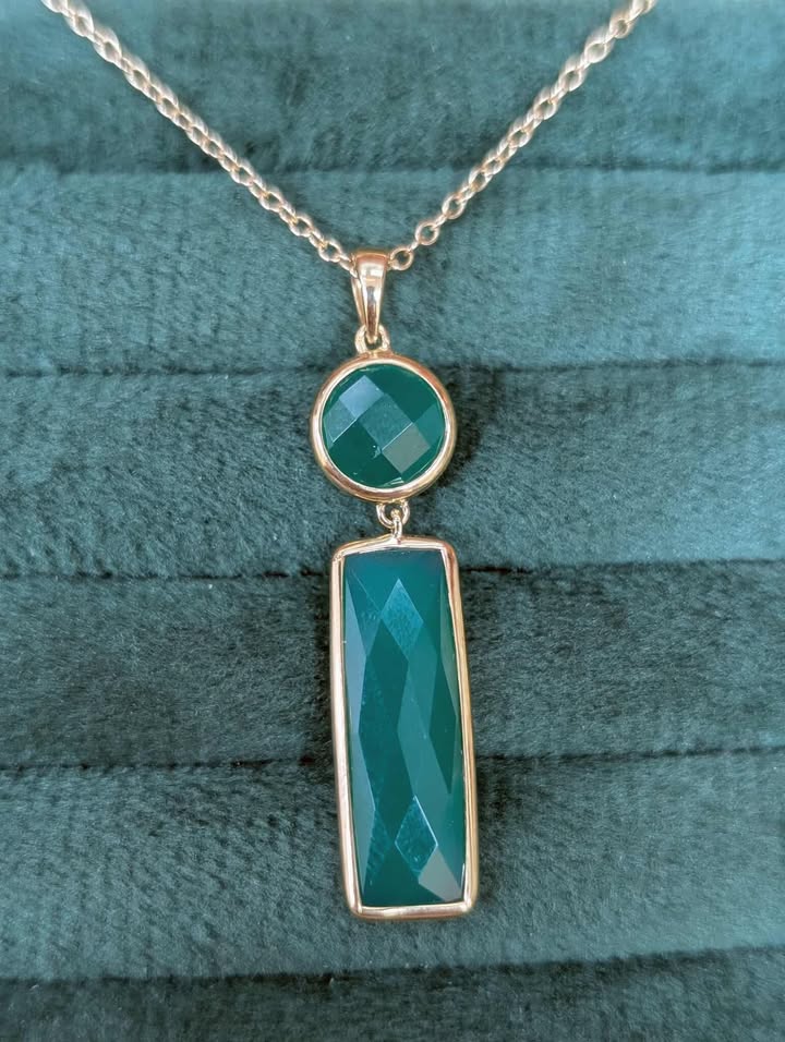 Green Onyx Necklace in 14k Gold