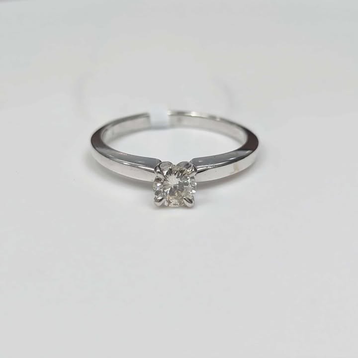 0.30 Diamond Solitaire Engagement Ring in 14k White Gold