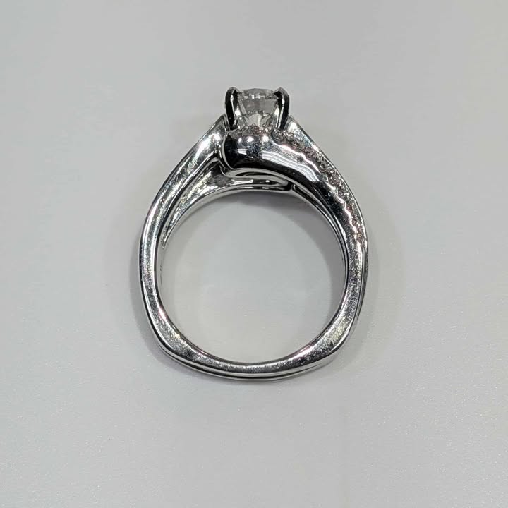 2 1/2 CT.T.W Diamond Bridal Set in 18k White Gold