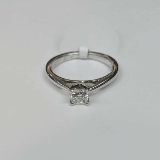0.50 Princess-cut Diamond Solitaire Engagement Ring