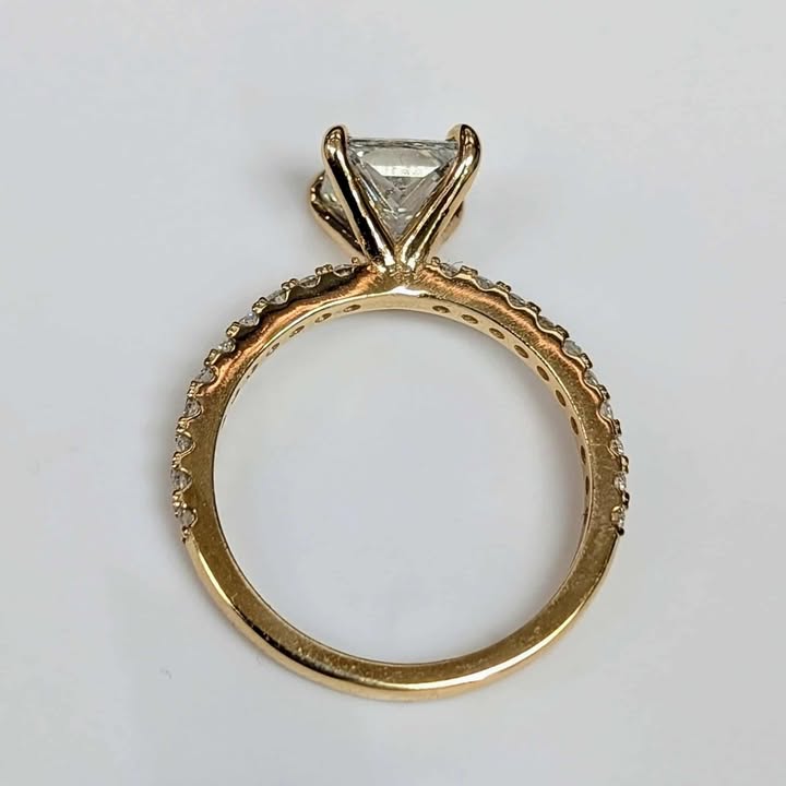 1.63 CT Princess-cut Diamond Engagement Ring in 14k Gold