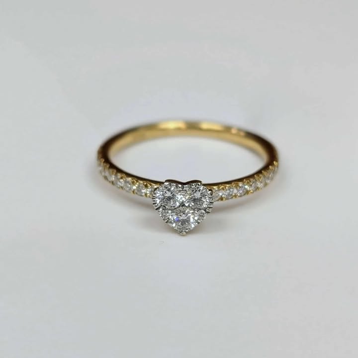 0.57 CT.T.W Heart Diamond Cluster Engagement Promise Ring in 18k Gold