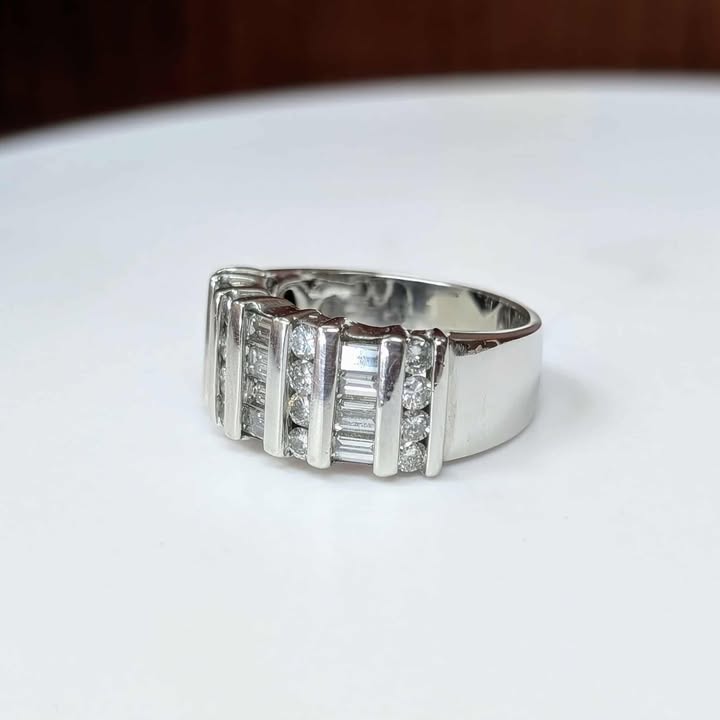 1.55 CT.T.W Bar Set Round-cut & Baguette-cut Diamond Band in 14k White Gold
