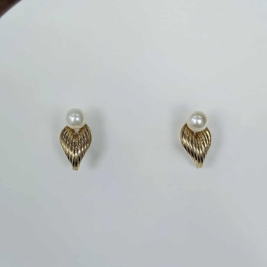 Pearl Stud Earring with 'Leaf' Jacket in 14K Yellow Gold