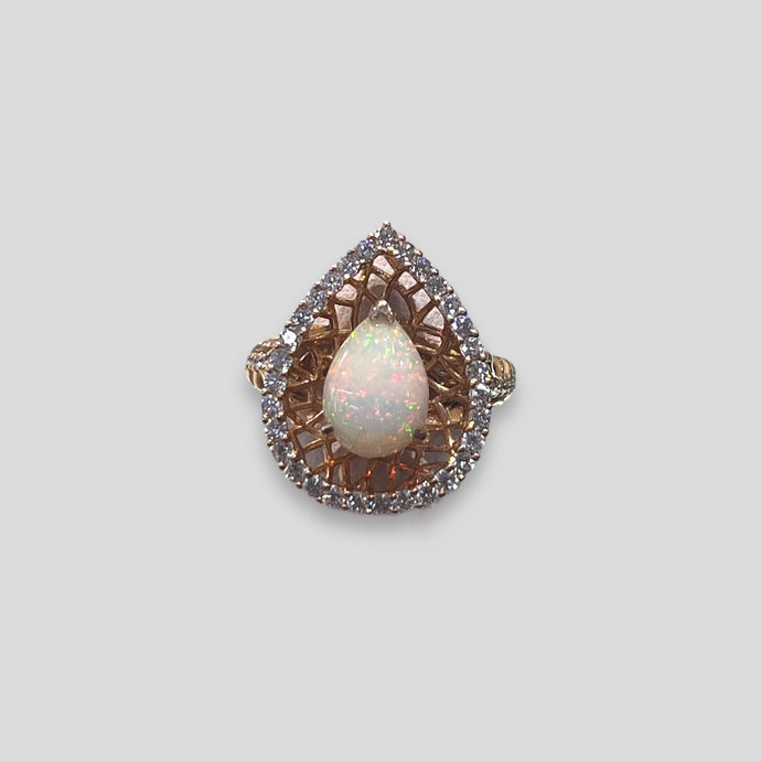 Pear Shaped Opal with Widen Out Halo Ting