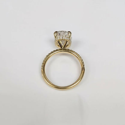 4.21 CT Oval-cut Lab Grown Diamond set on Natural Diamond Band with Hidden Halo, Claw Prongs in 18k Gold