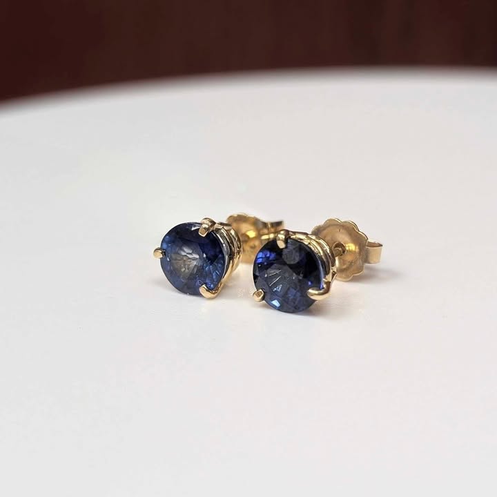 Blue Sapphire Round-cut Stud Earrings in 14k Gold - Q&T Jewelry