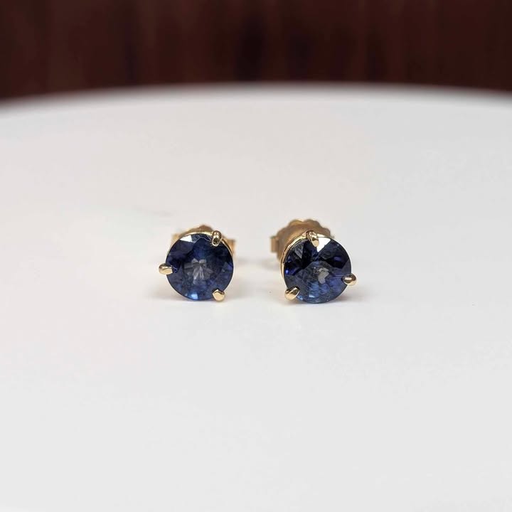 Blue Sapphire Round-cut Stud Earrings in 14k Gold - Q&T Jewelry