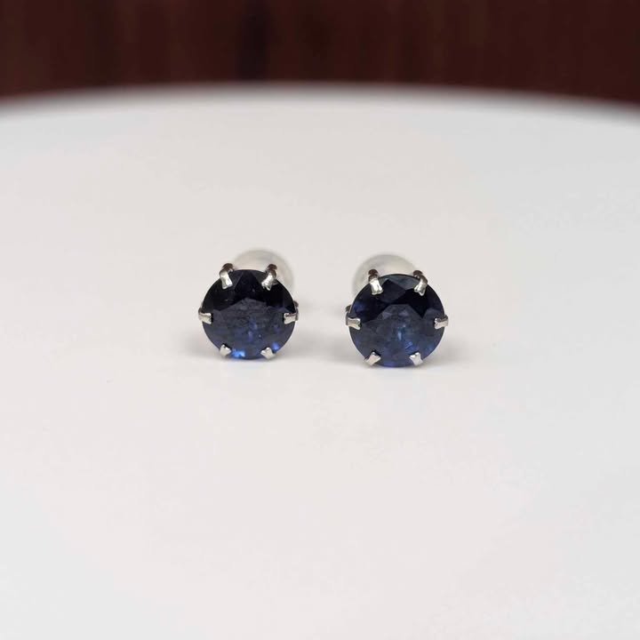 Blue Sapphire Solitaire Studs in Platinum