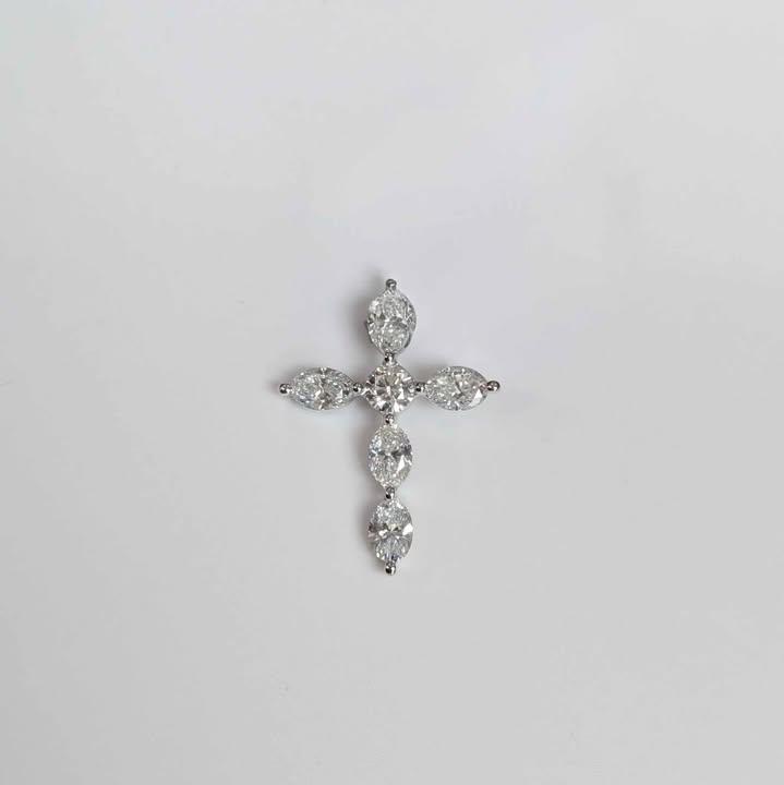 1.57 CT.T.W Lab Grown Diamond Cross Pendant - Q&T Jewelry