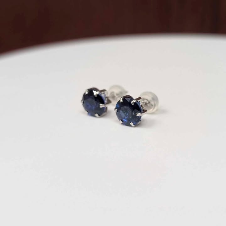 Blue Sapphire Solitaire Studs in Platinum