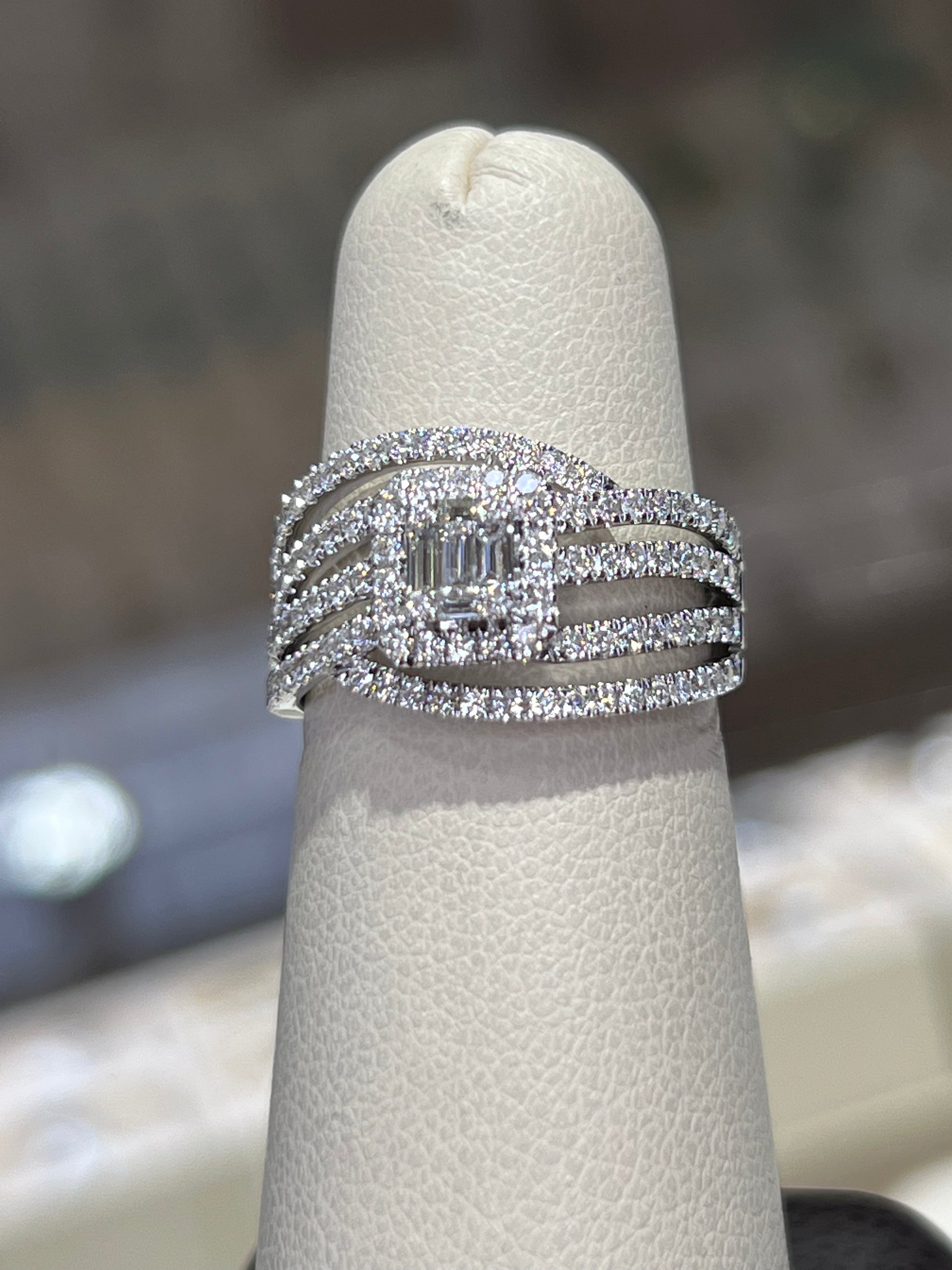 Ring wrap hot sale for emerald cut
