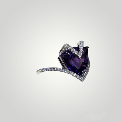 Amethyst and Diamond V Ring - Q&T Jewelry