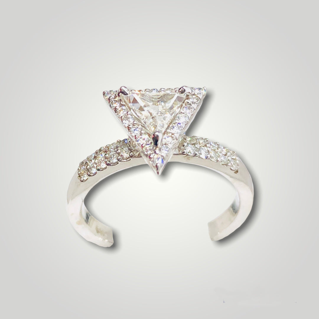 Triangle Diamond Engagement Ring - Q&T Jewelry