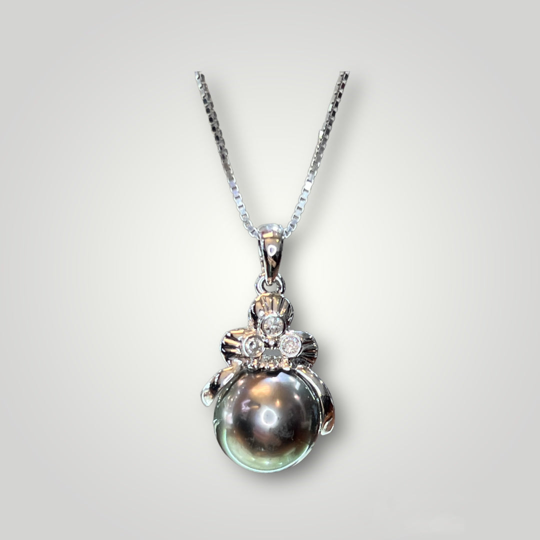 Tahitian Pearl and White Gold Diamond Pendant - Q&T Jewelry