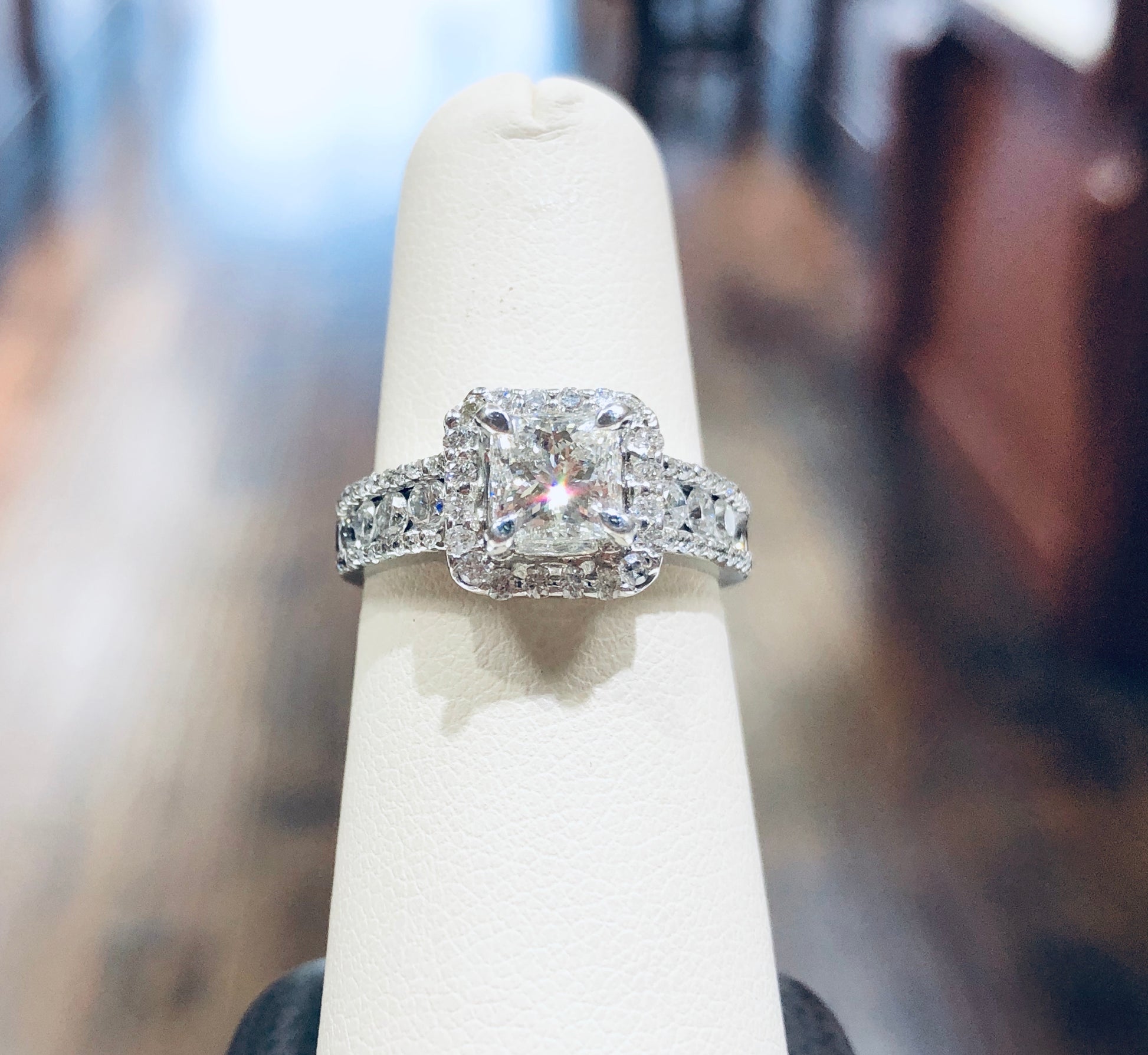 Princess 1ct diamond engagement ring - Q&T Jewelry