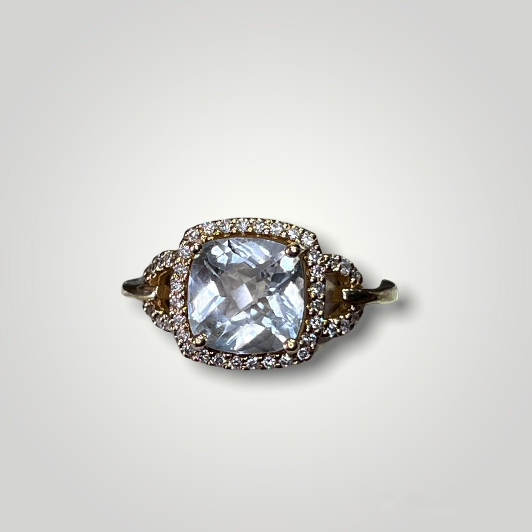 Aquamarine and Diamond Ring - Q&T Jewelry